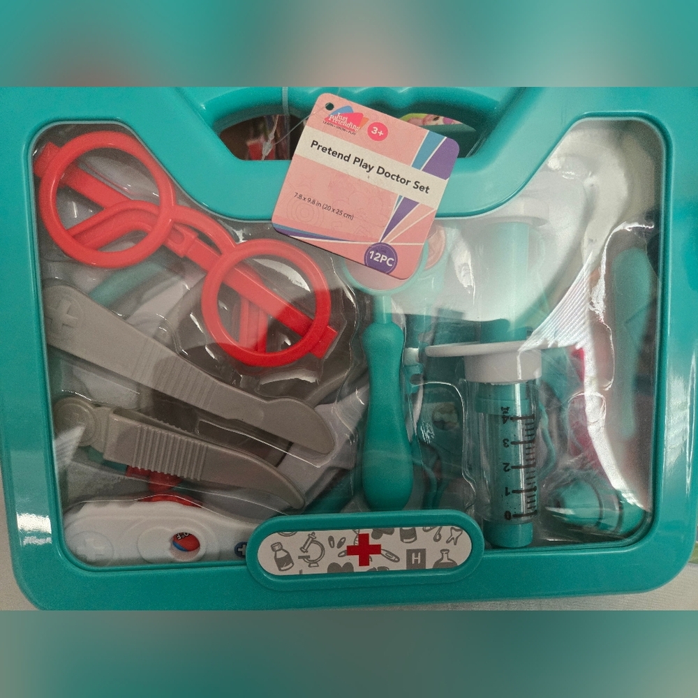 Kids Pretend Play Doctor Set - Toy NWT